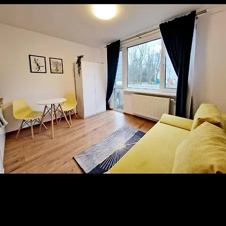 Batorego 16 * Warschau